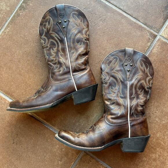 Ariat Womens "Legend Spirit" Square Toe Studs and Crosses Western Boots size 8 - Picture 10 of 16